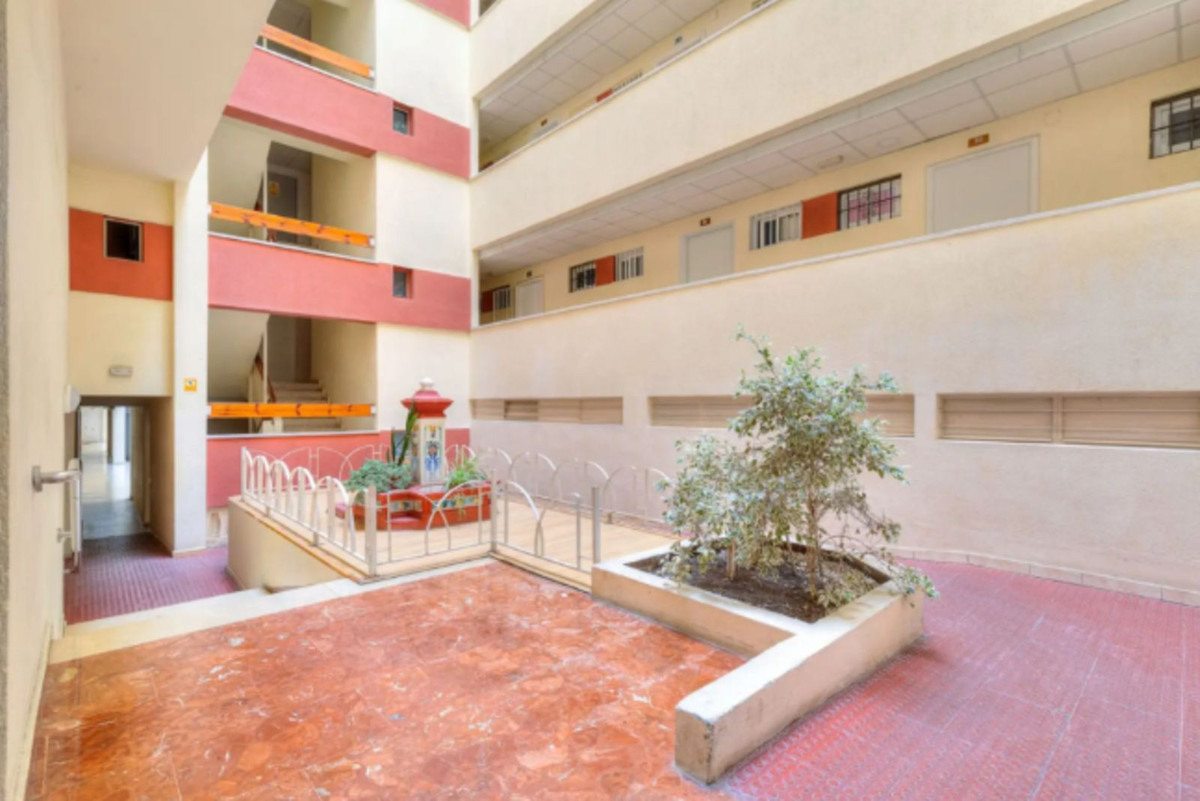 Appartement te koop in Benalmadena Costa | 0 slaapkamers H5374045