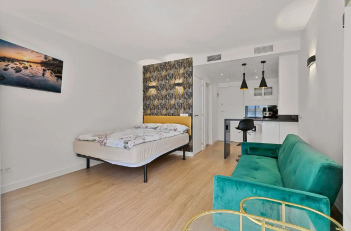Appartement te koop in Benalmadena Costa | 0 slaapkamers H5374045