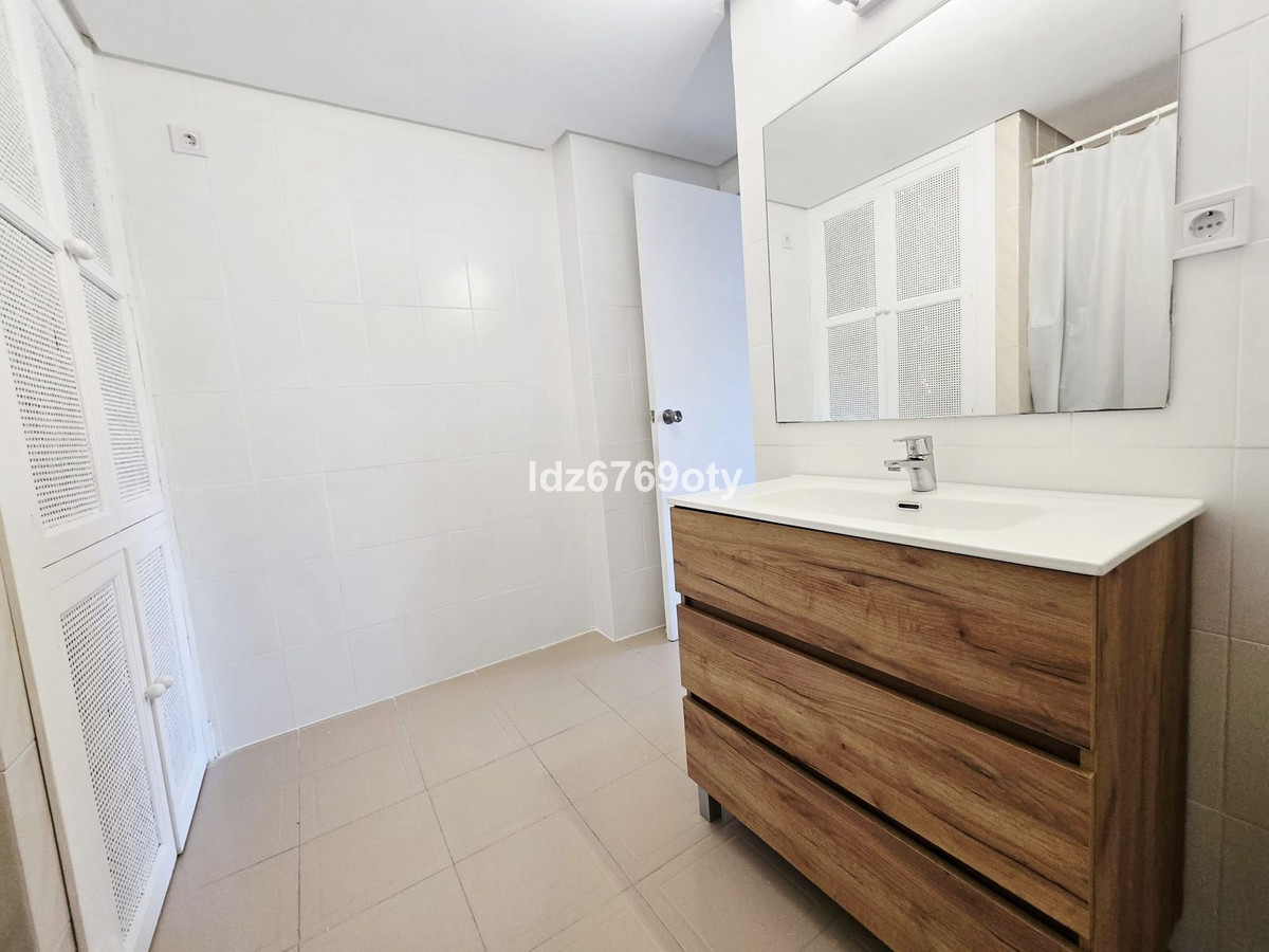 Appartement te koop in Benalmadena Costa | 2 slaapkamers H5382640