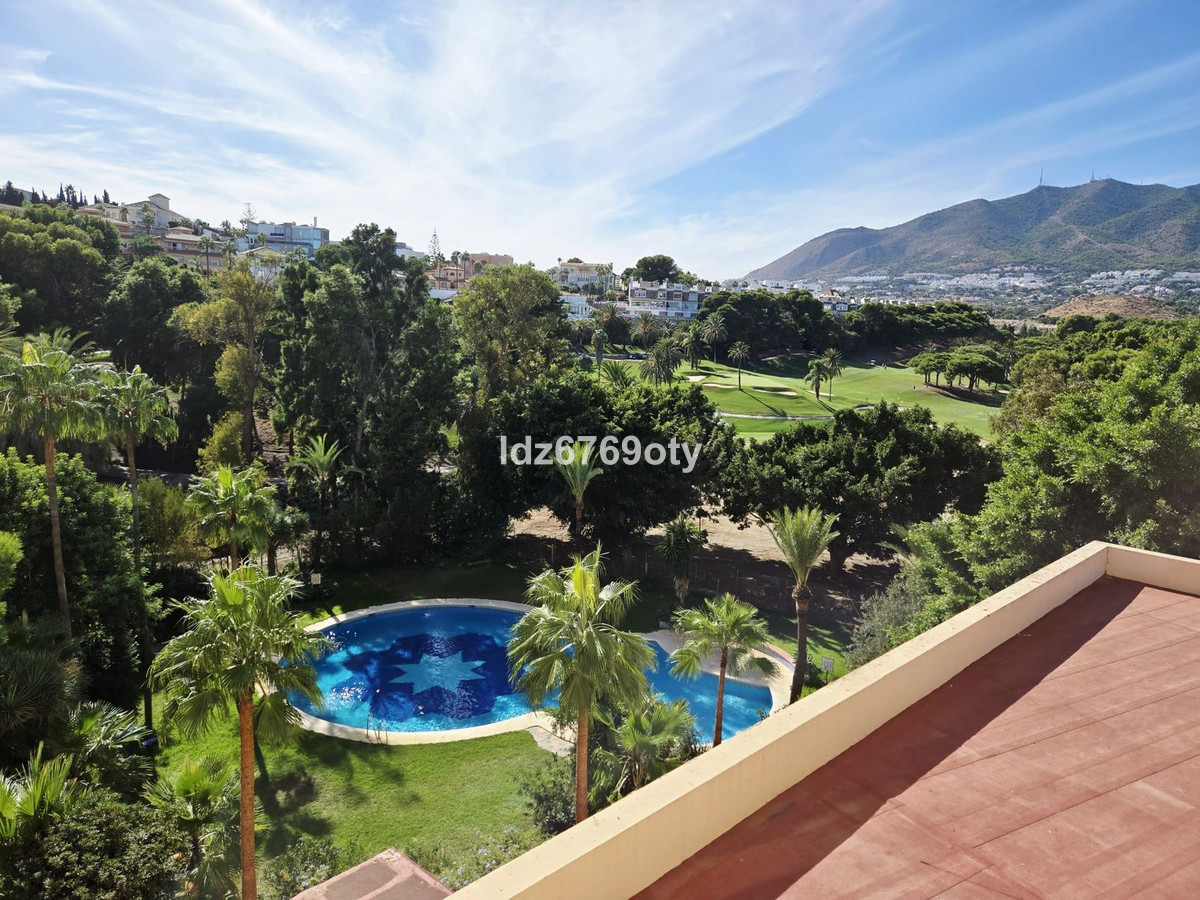 Appartement te koop in Benalmadena Costa | 2 slaapkamers H5382640