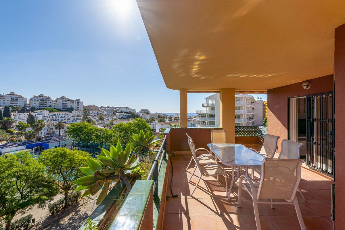 Appartement te koop in Benalmadena Costa | 2 slaapkamers H5391253
