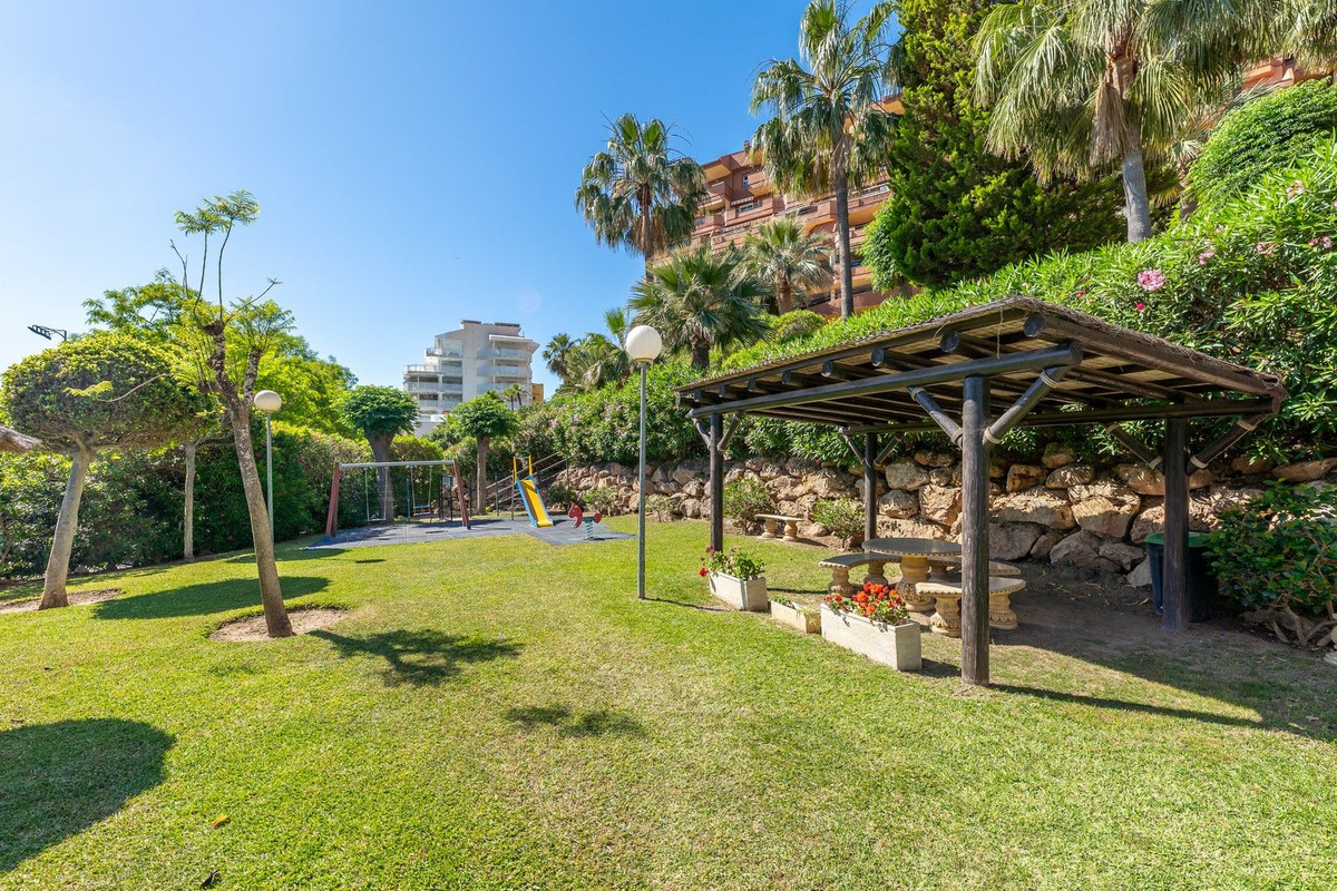 Appartement te koop in Benalmadena Costa | 2 slaapkamers H5391253