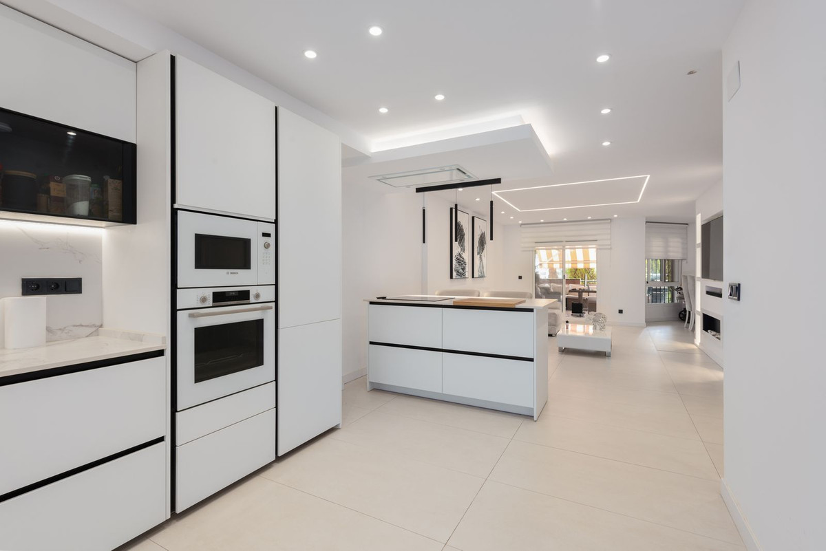 Huis te koop in Benalmadena Costa | 4 slaapkamers H5407087