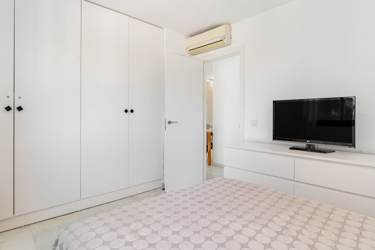 Appartement te koop in Benalmadena Costa | 2 slaapkamers H5419033