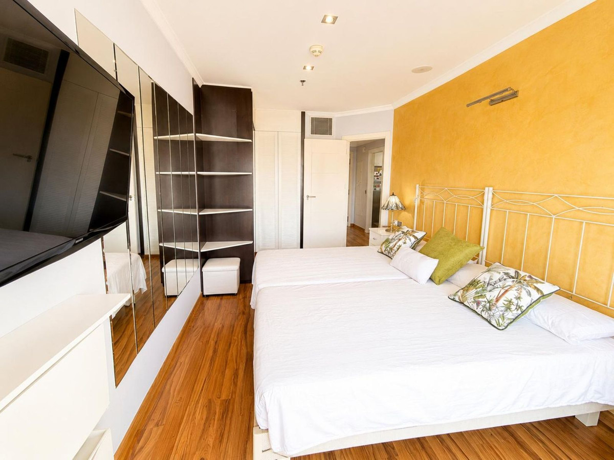 Appartement te koop in Benalmadena Costa | 1 slaapkamers H5433130