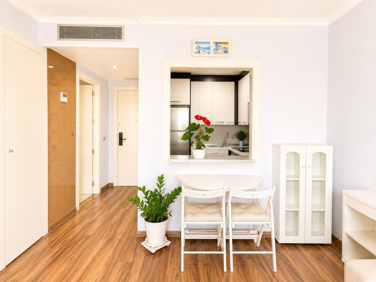 Appartement te koop in Benalmadena Costa | 1 slaapkamers H5433130