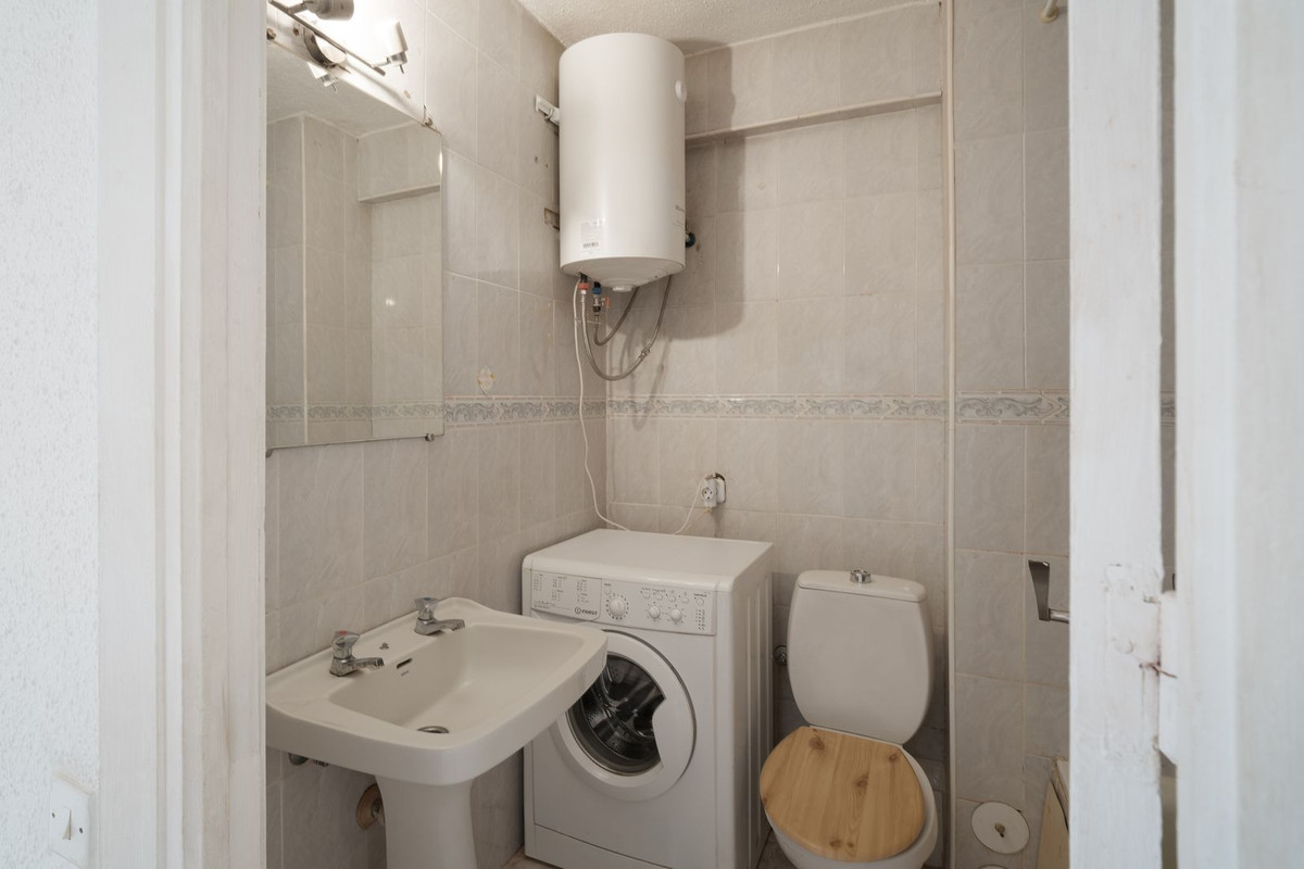 Appartement te koop in Benalmadena Costa | 2 slaapkamers H5436349