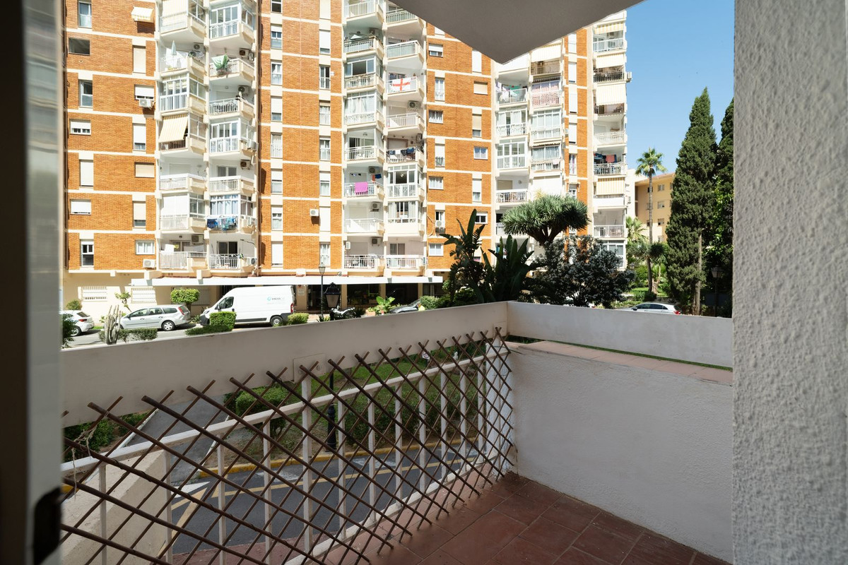 Appartement te koop in Benalmadena Costa | 2 slaapkamers H5436349