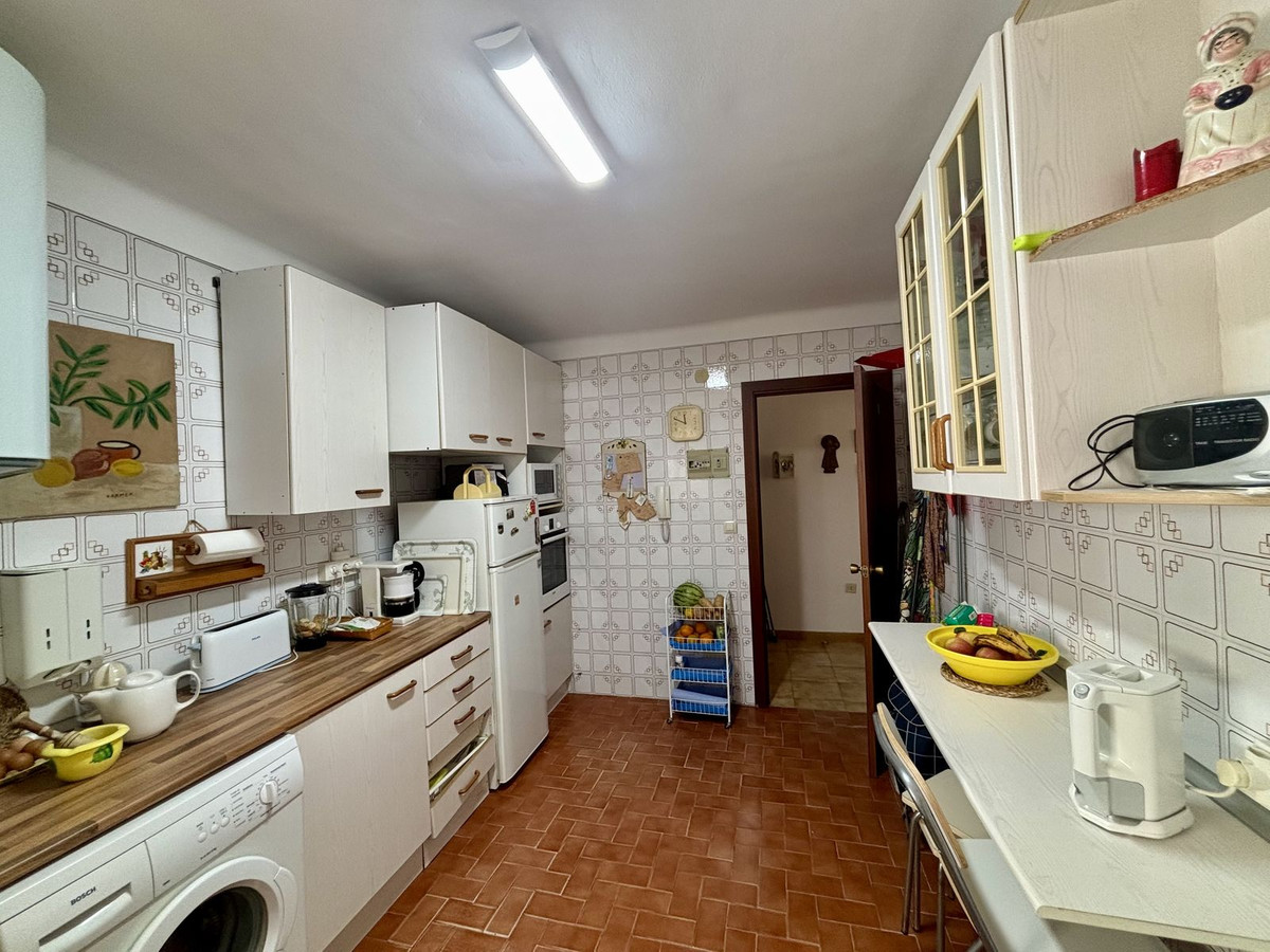 Property main view 80