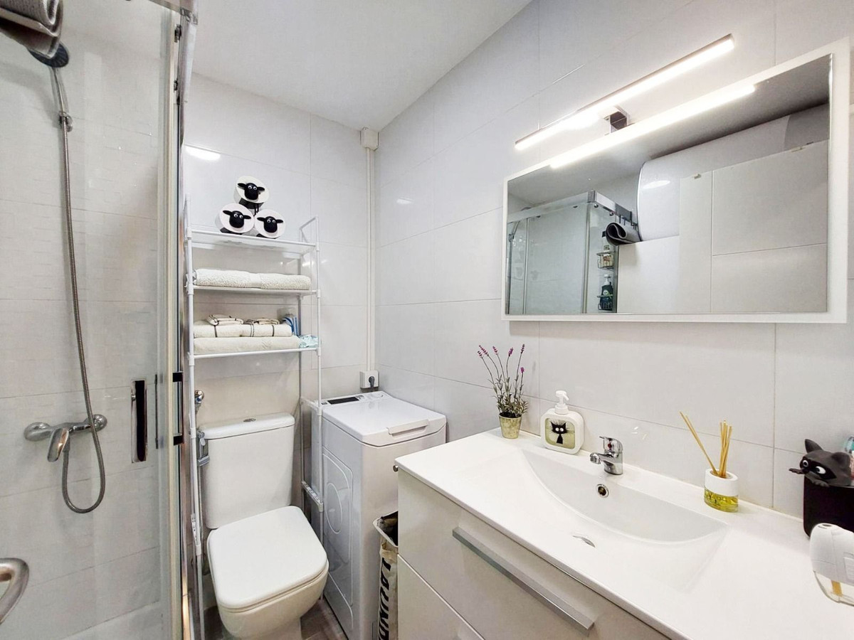 Appartement te koop in Benalmadena Costa | 1 slaapkamers H5441116