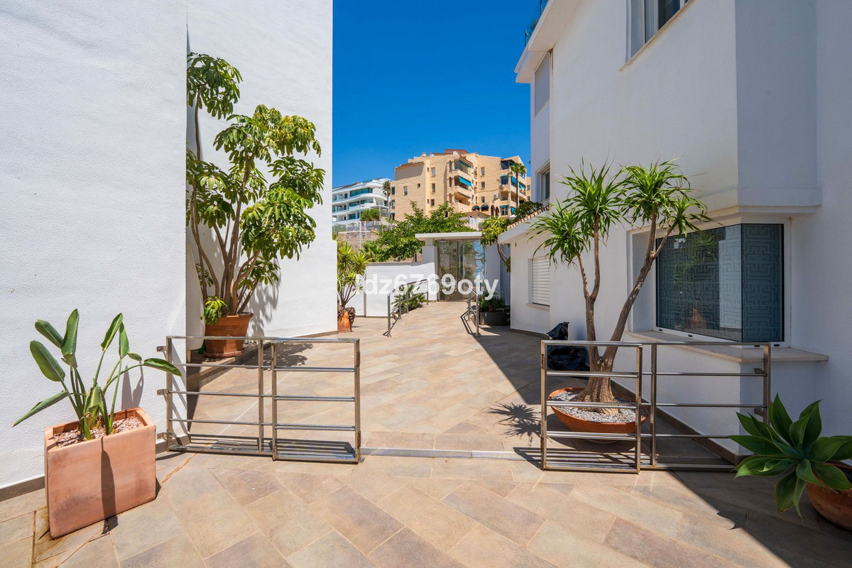 Appartement te koop in Benalmadena Costa | 3 slaapkamers H5442100
