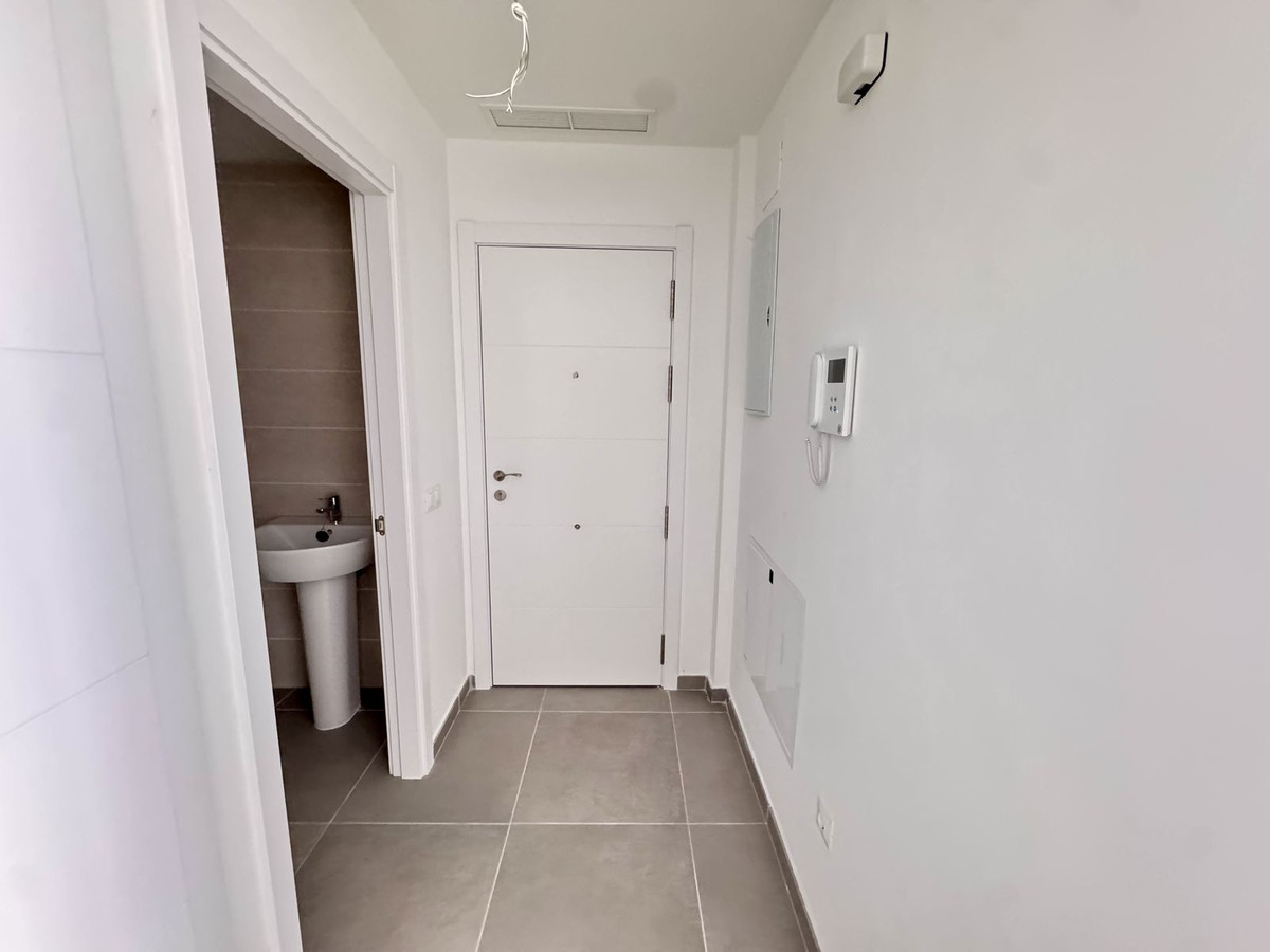 Appartement te koop in Benalmadena Costa | 2 slaapkamers H5443981
