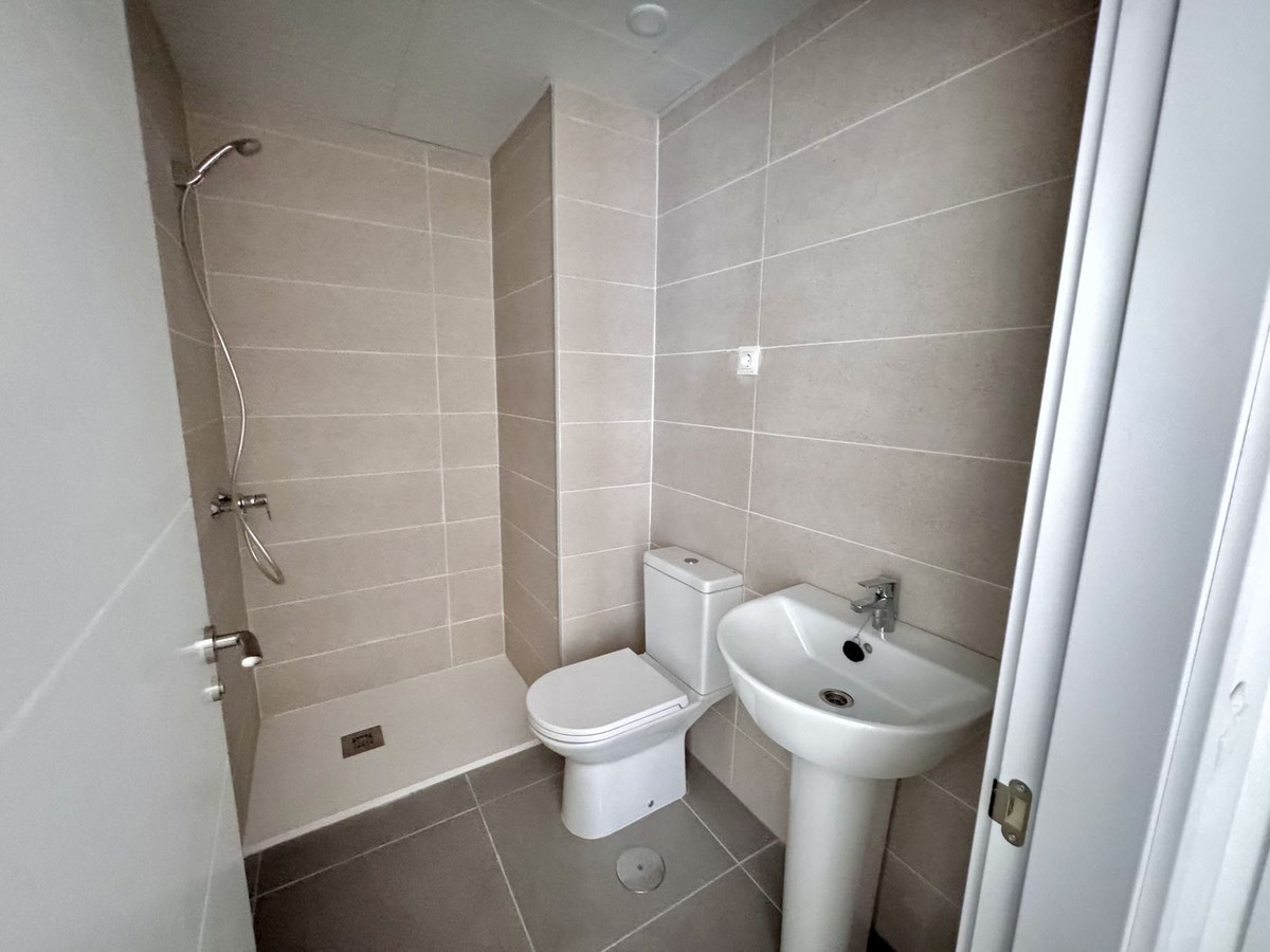 Appartement te koop in Benalmadena Costa | 2 slaapkamers H5443981