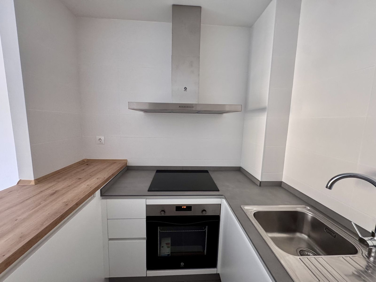 Appartement te koop in Benalmadena Costa | 2 slaapkamers H5443981
