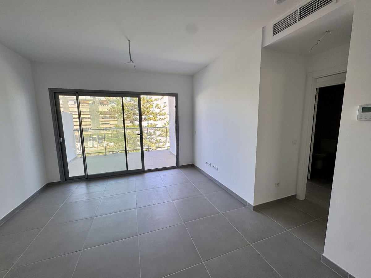 Appartement te koop in Benalmadena Costa | 2 slaapkamers H5443981