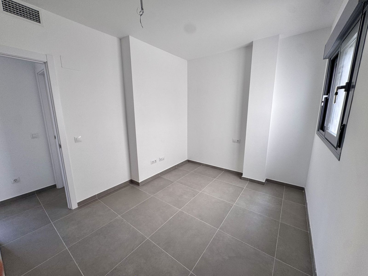 Appartement te koop in Benalmadena Costa | 2 slaapkamers H5443981