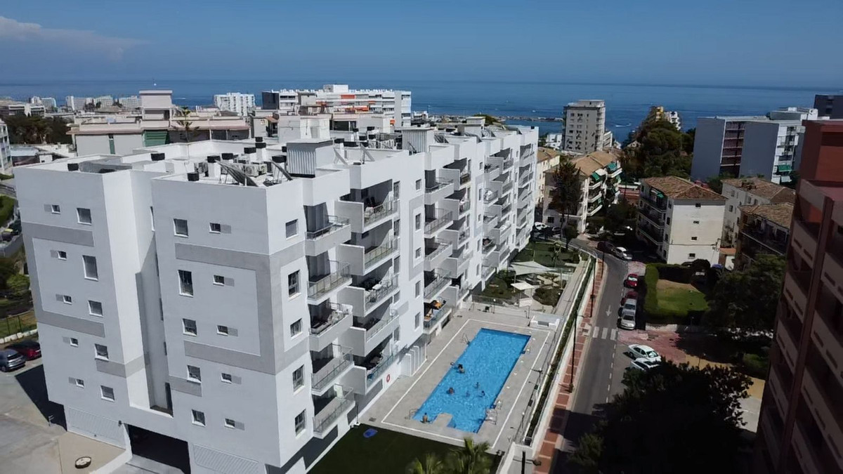 Appartement te koop in Benalmadena Costa | 2 slaapkamers H5443981