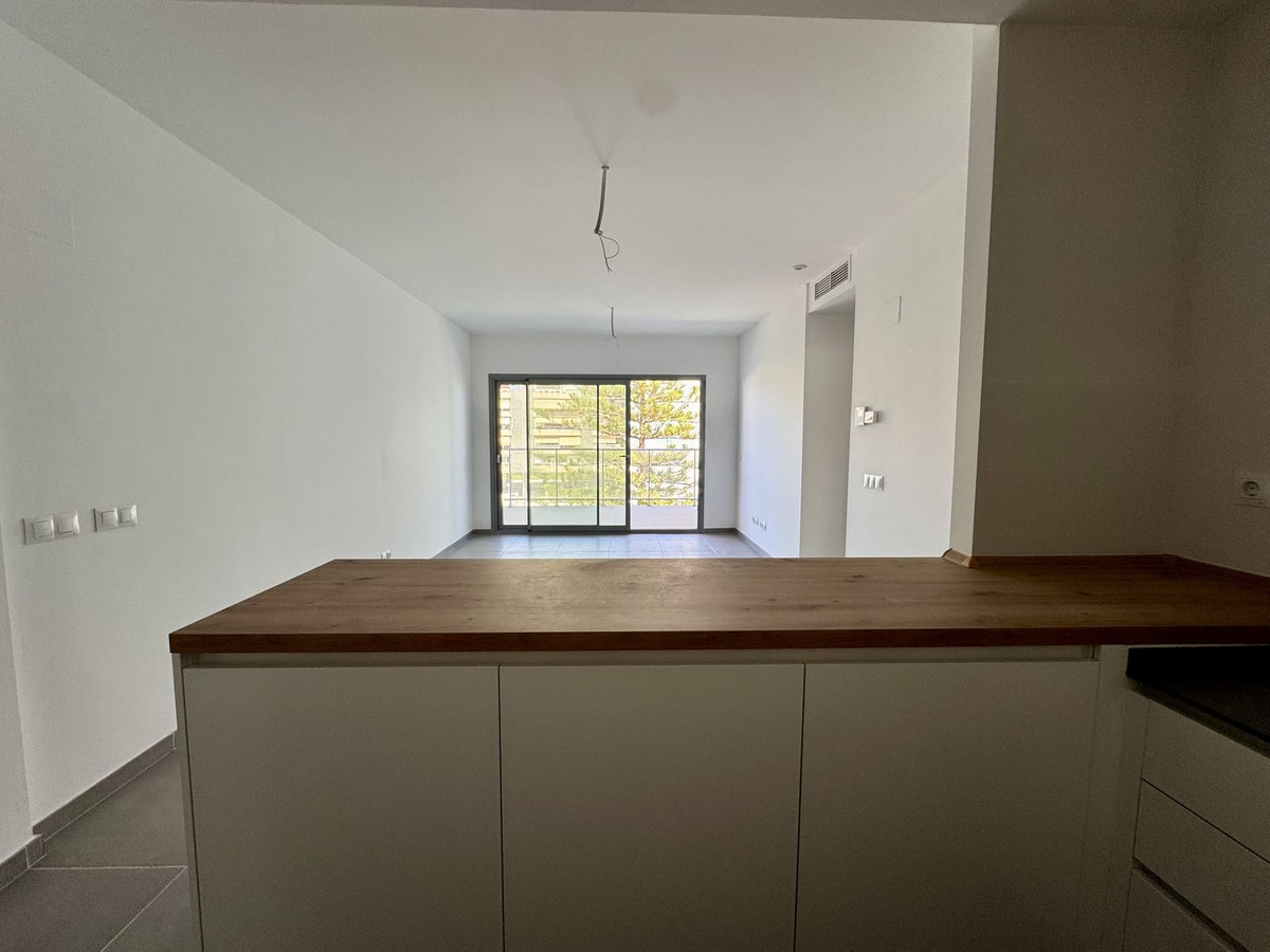 Appartement te koop in Benalmadena Costa | 2 slaapkamers H5443981