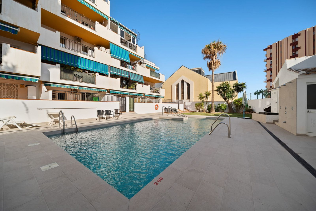 Appartement te koop in Benalmadena Costa | 2 slaapkamers H5447116