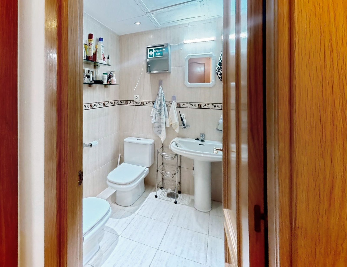 Appartement te koop in Benalmadena Costa | 2 slaapkamers H5447116