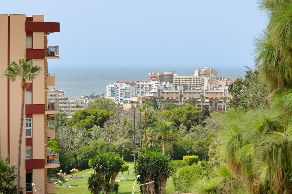Appartement te koop in Benalmadena Costa | 2 slaapkamers H5447116