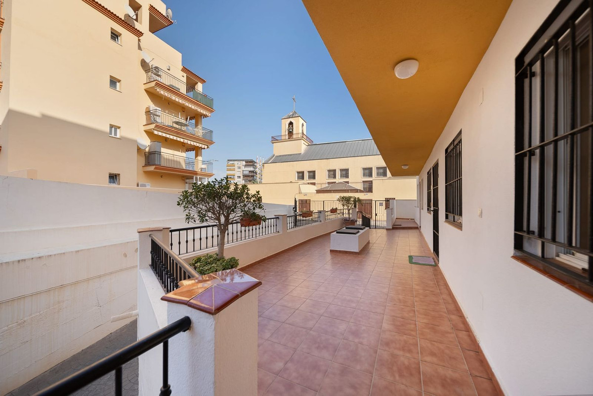 Appartement te koop in Benalmadena Costa | 2 slaapkamers H5447116