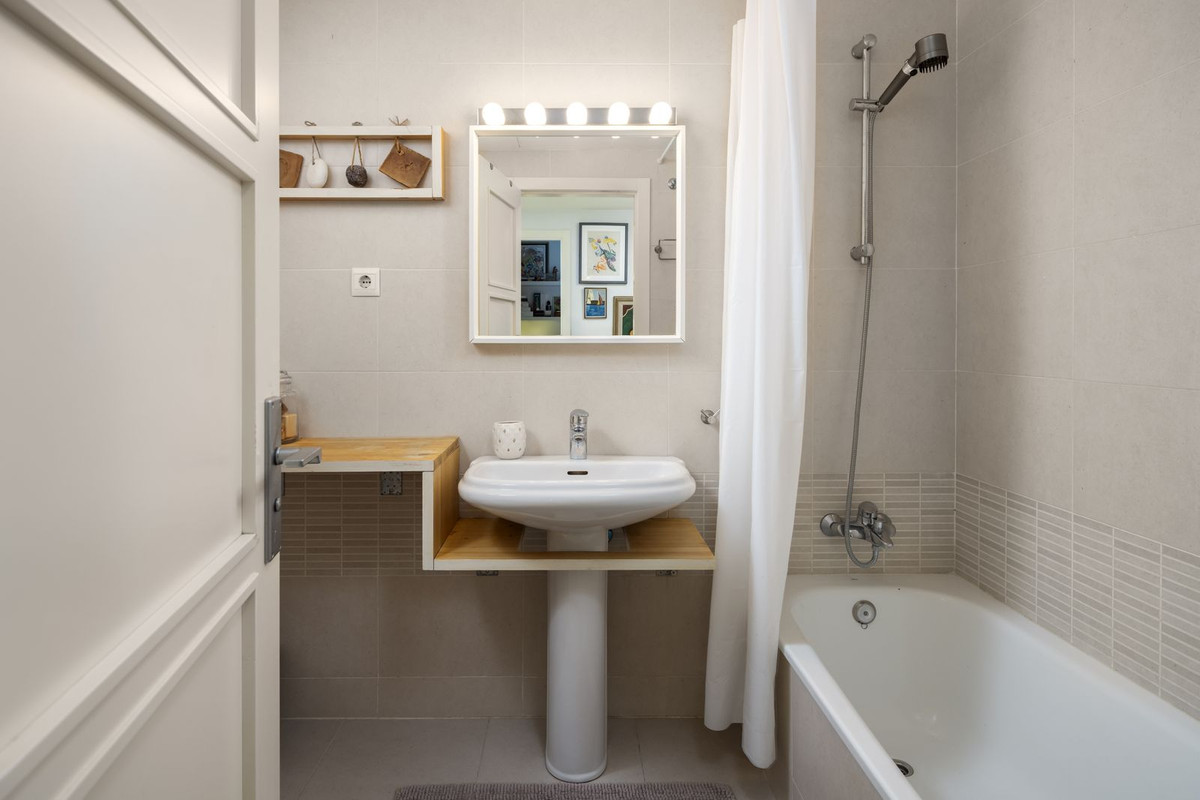 Appartement te koop in Benalmadena Costa | 2 slaapkamers H5454949