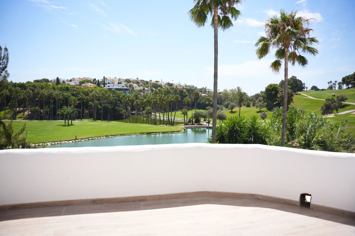 Huis te koop in Benalmadena Costa | 4 slaapkamers H5460397