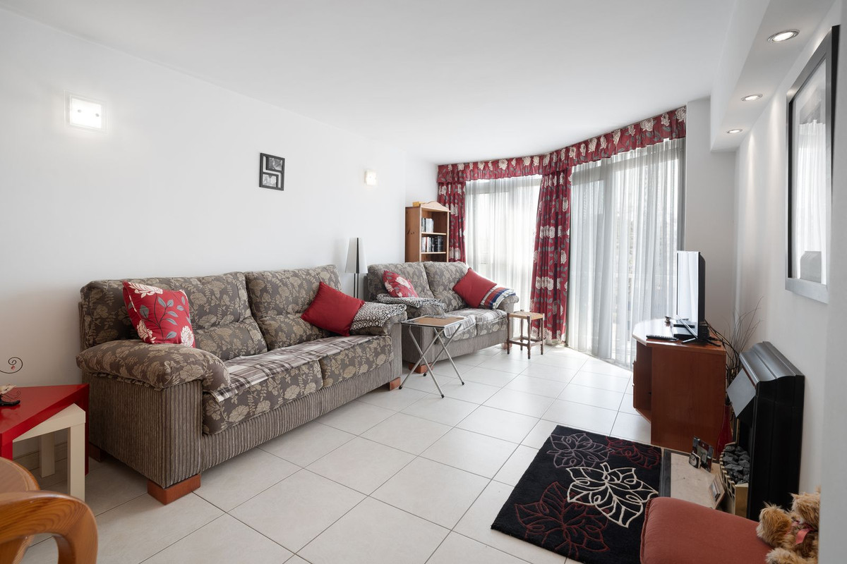 Appartement te koop in Benalmadena Costa | 2 slaapkamers H5467756