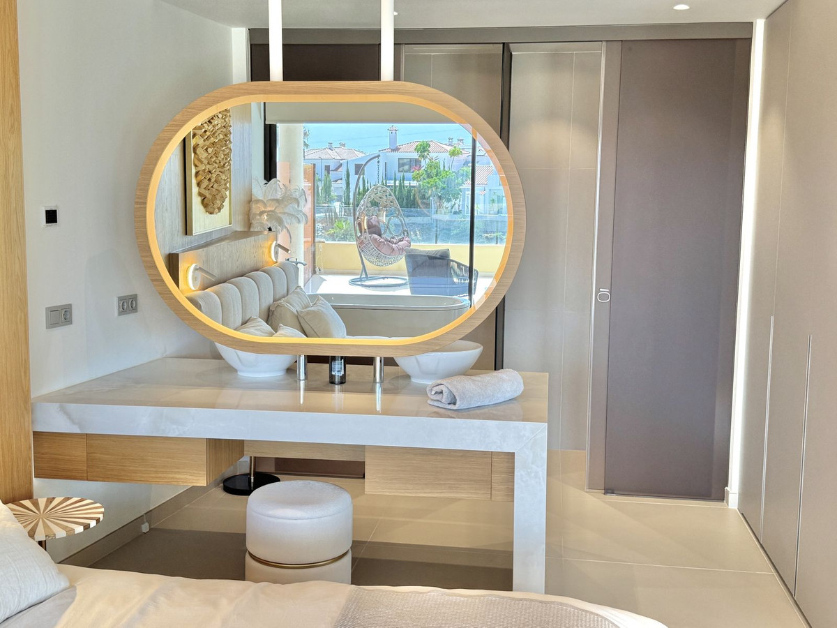 Appartement te koop in Benalmadena Costa | 3 slaapkamers H5476909