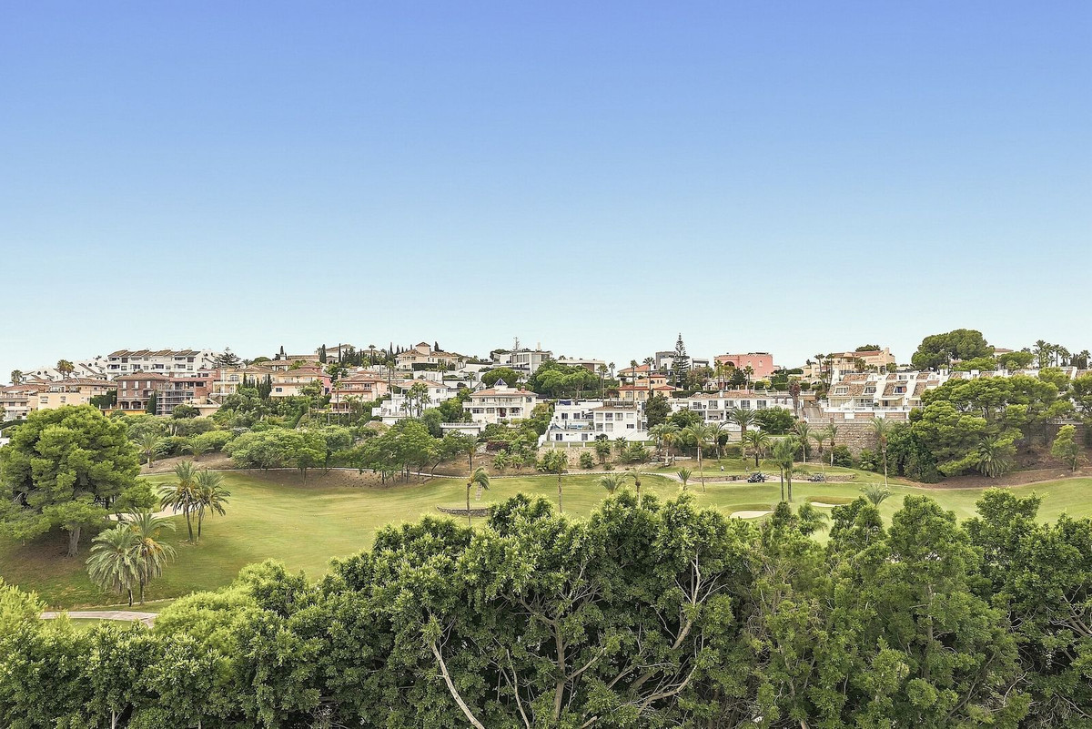 Appartement te koop in Benalmadena Costa | 3 slaapkamers H5479912