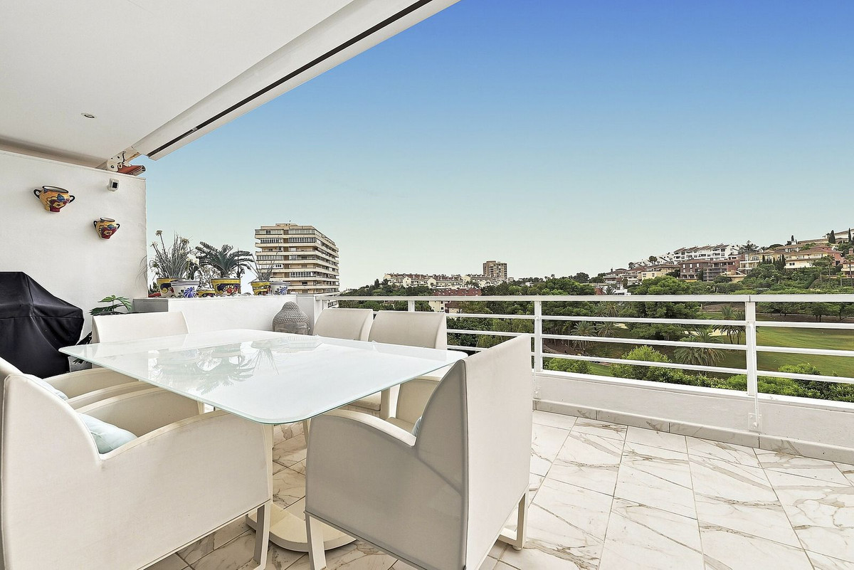 Appartement te koop in Benalmadena Costa | 3 slaapkamers H5479912