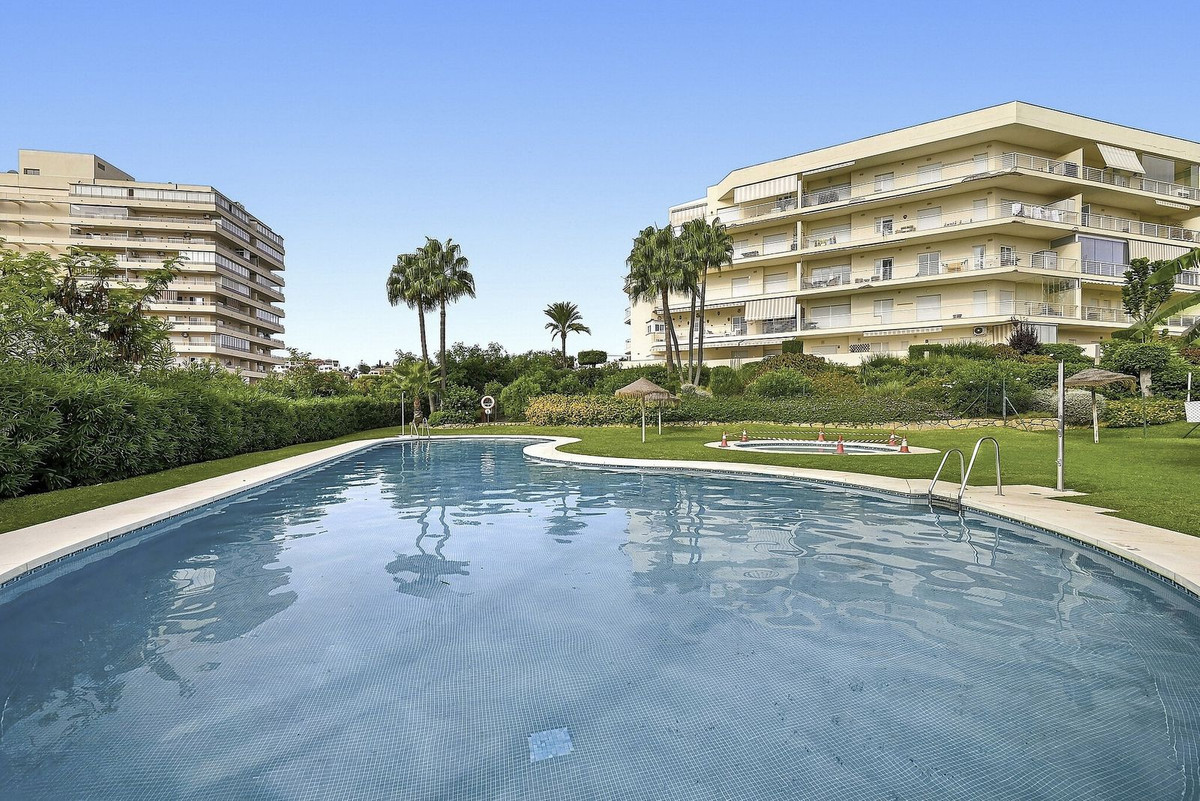 Appartement te koop in Benalmadena Costa | 3 slaapkamers H5479912
