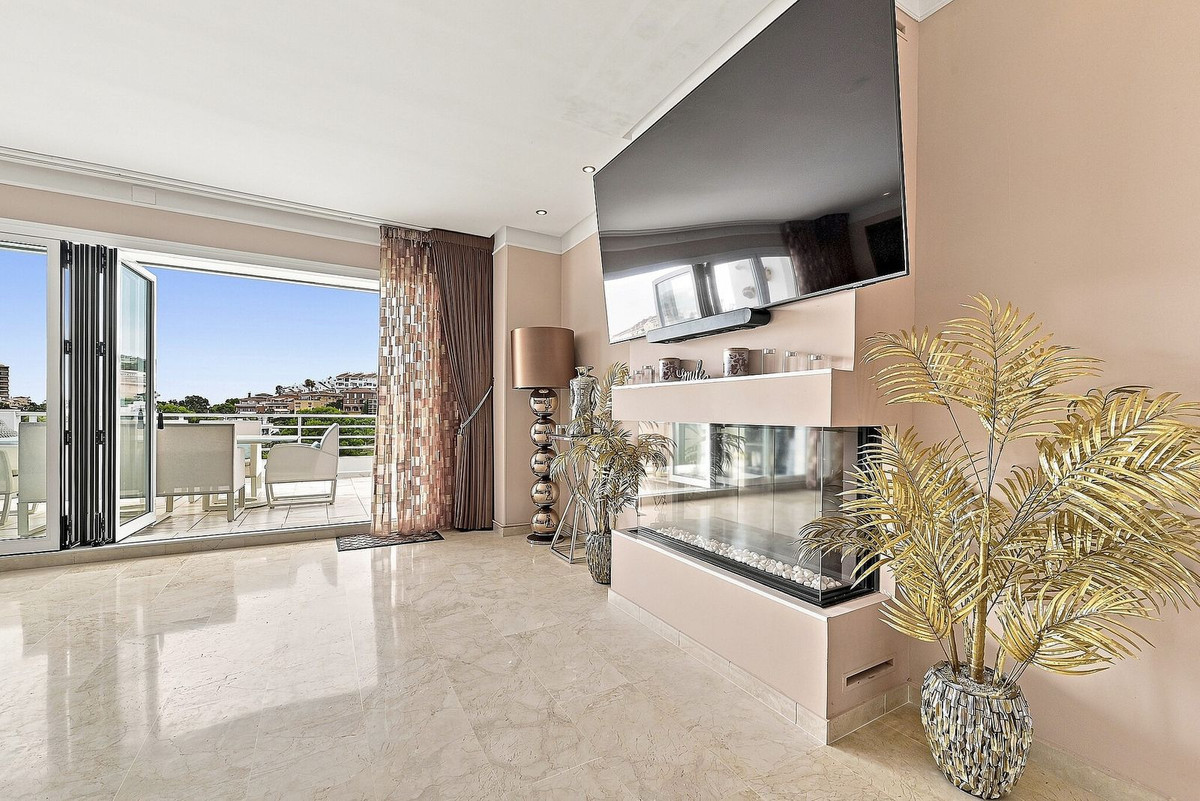 Appartement te koop in Benalmadena Costa | 3 slaapkamers H5479912