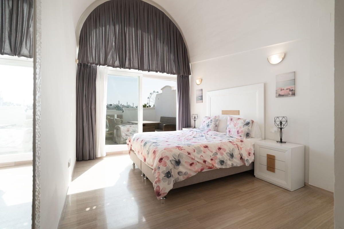 Appartement te koop in Benalmadena Costa | 3 slaapkamers H5480599