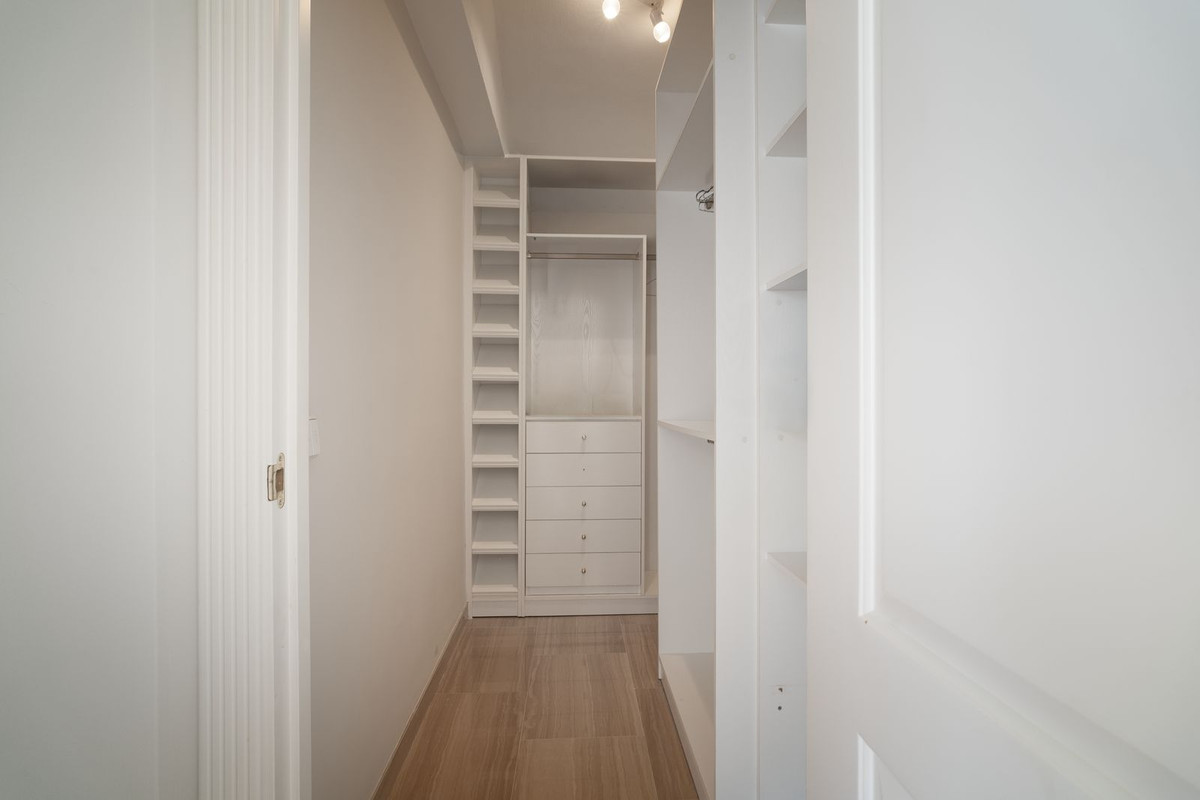 Appartement te koop in Benalmadena Costa | 3 slaapkamers H5480599