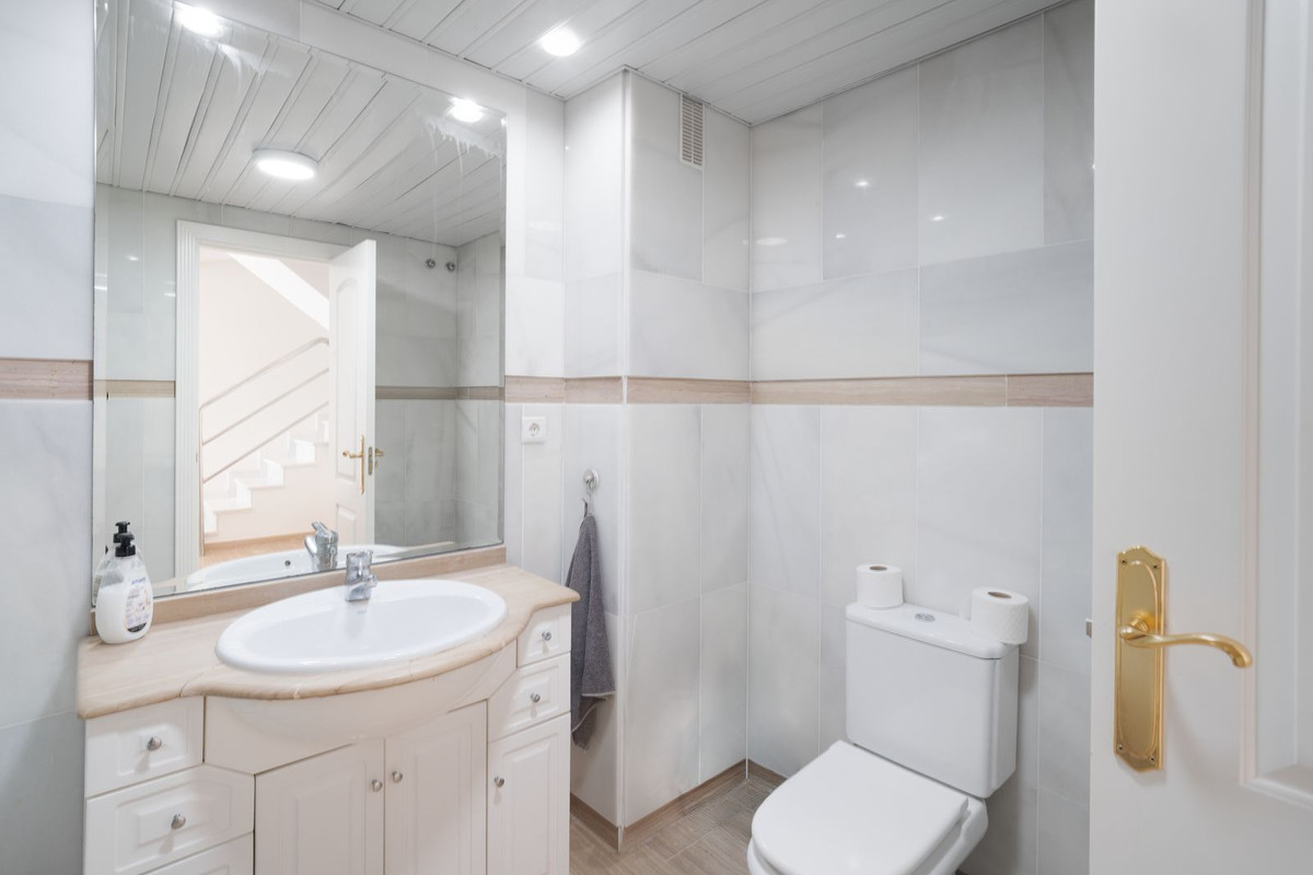 Appartement te koop in Benalmadena Costa | 3 slaapkamers H5480599