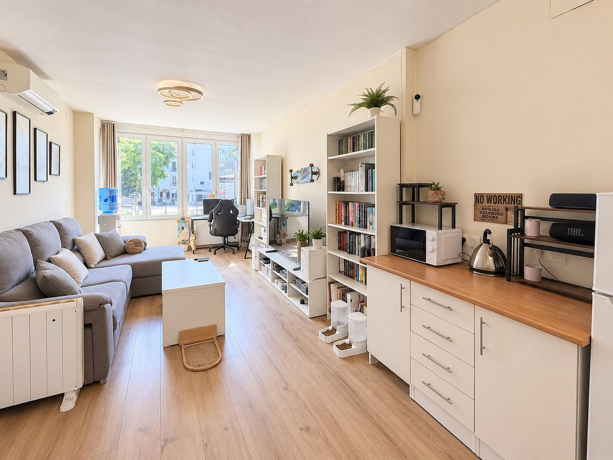Appartement te koop in Benalmadena Costa | 2 slaapkamers H5481436