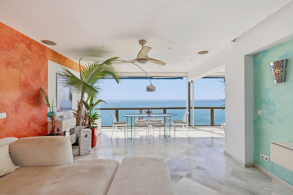 Appartement te koop in Benalmadena Costa | 2 slaapkamers H5484475