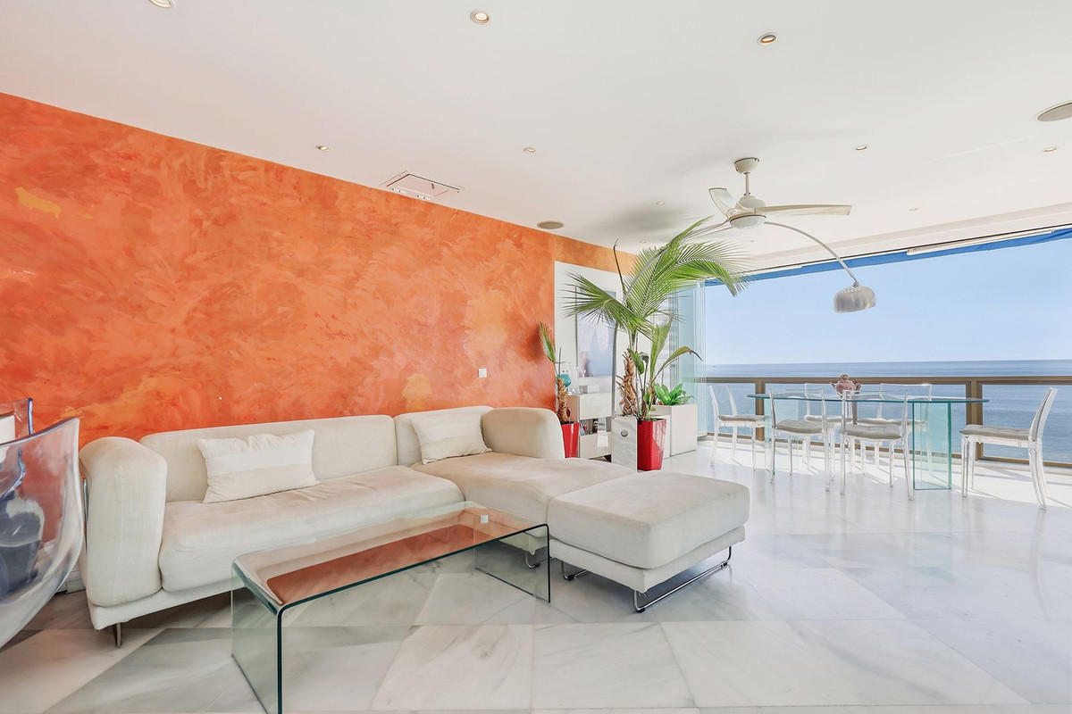 Appartement te koop in Benalmadena Costa | 2 slaapkamers H5484475