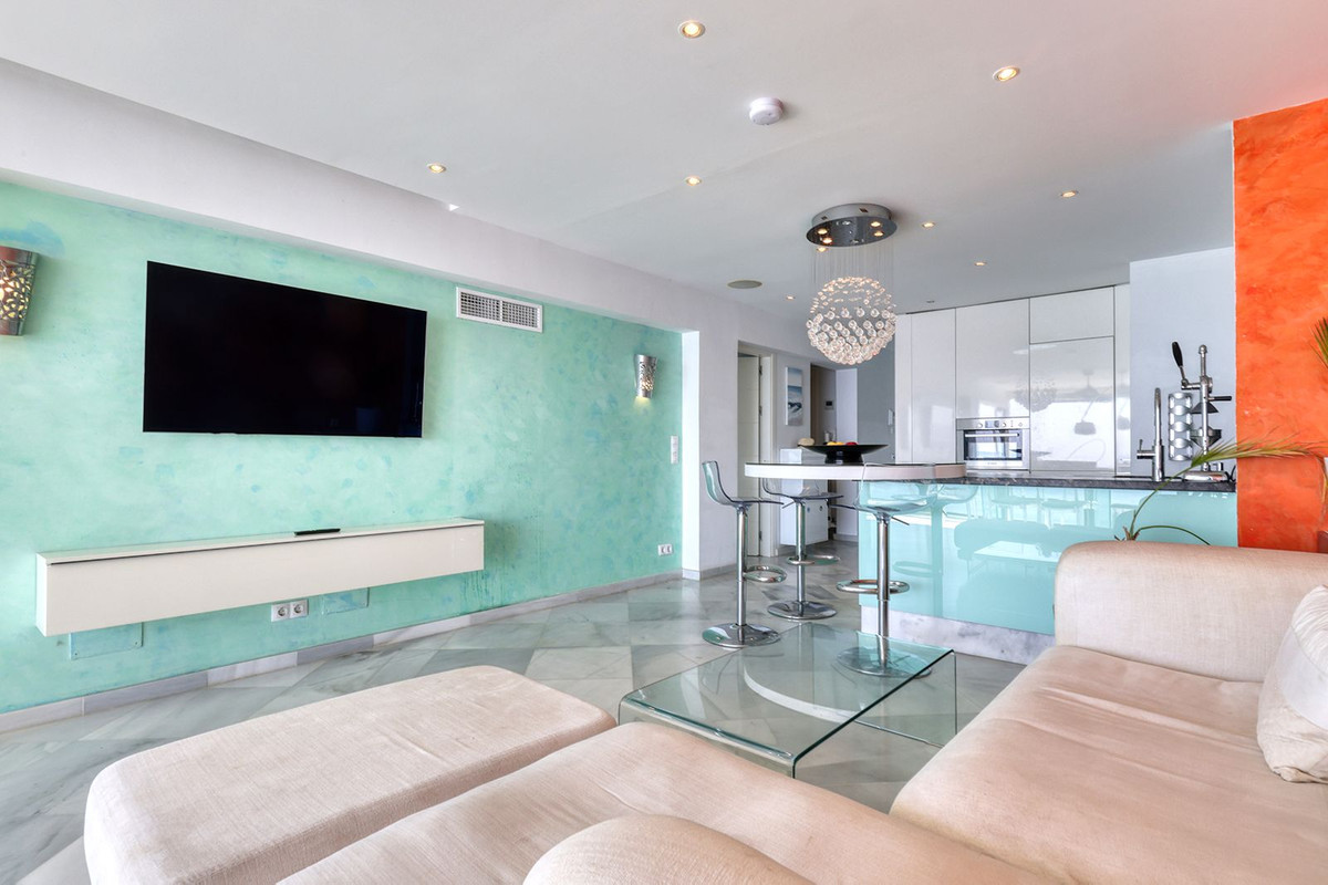 Appartement te koop in Benalmadena Costa | 2 slaapkamers H5484475