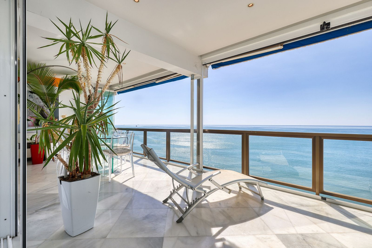 Appartement te koop in Benalmadena Costa | 2 slaapkamers H5484475