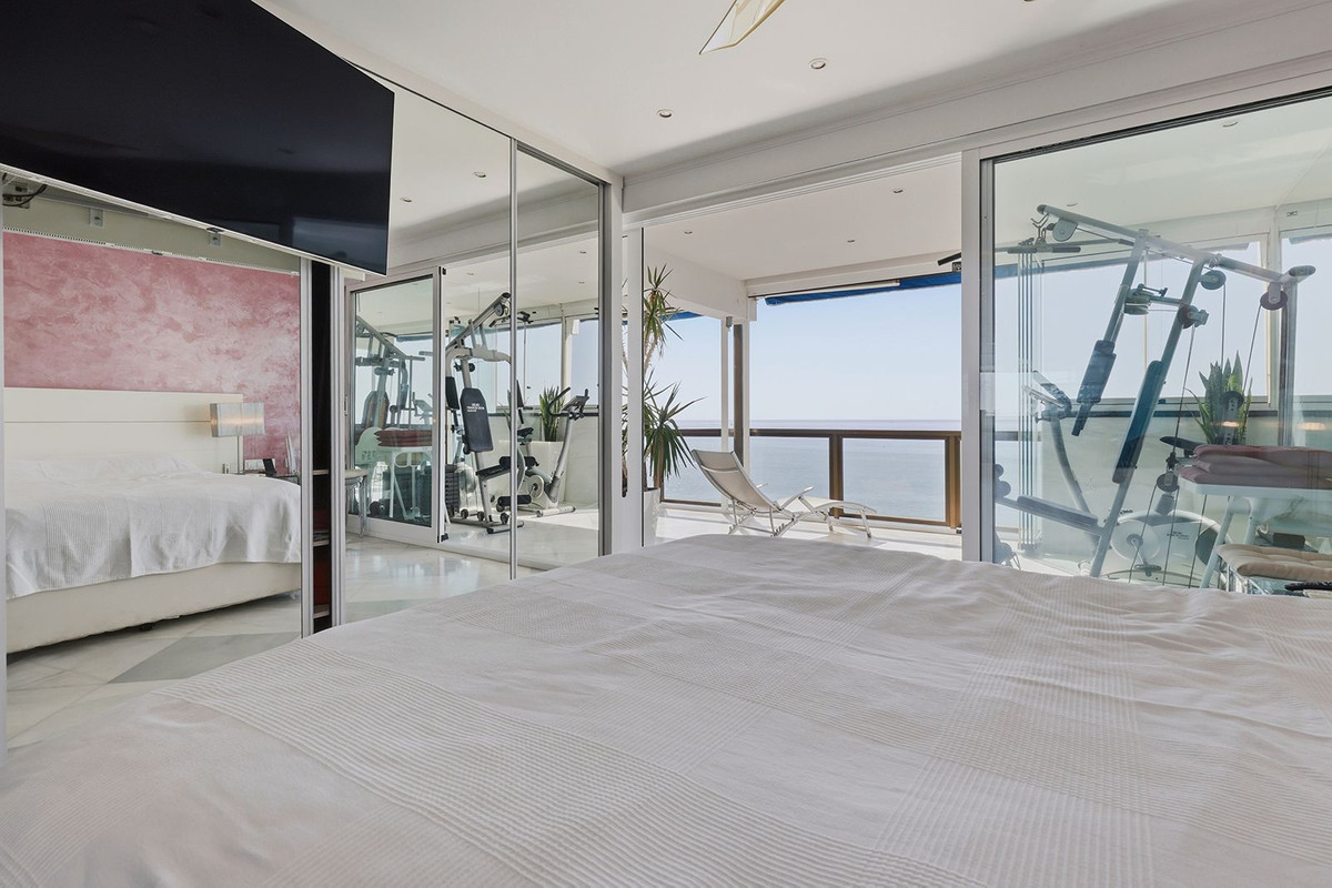 Appartement te koop in Benalmadena Costa | 2 slaapkamers H5484475