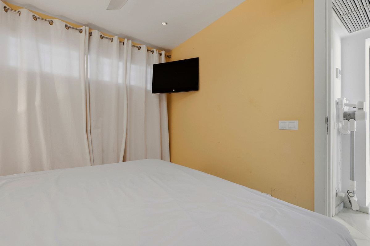 Appartement te koop in Benalmadena Costa | 2 slaapkamers H5484475