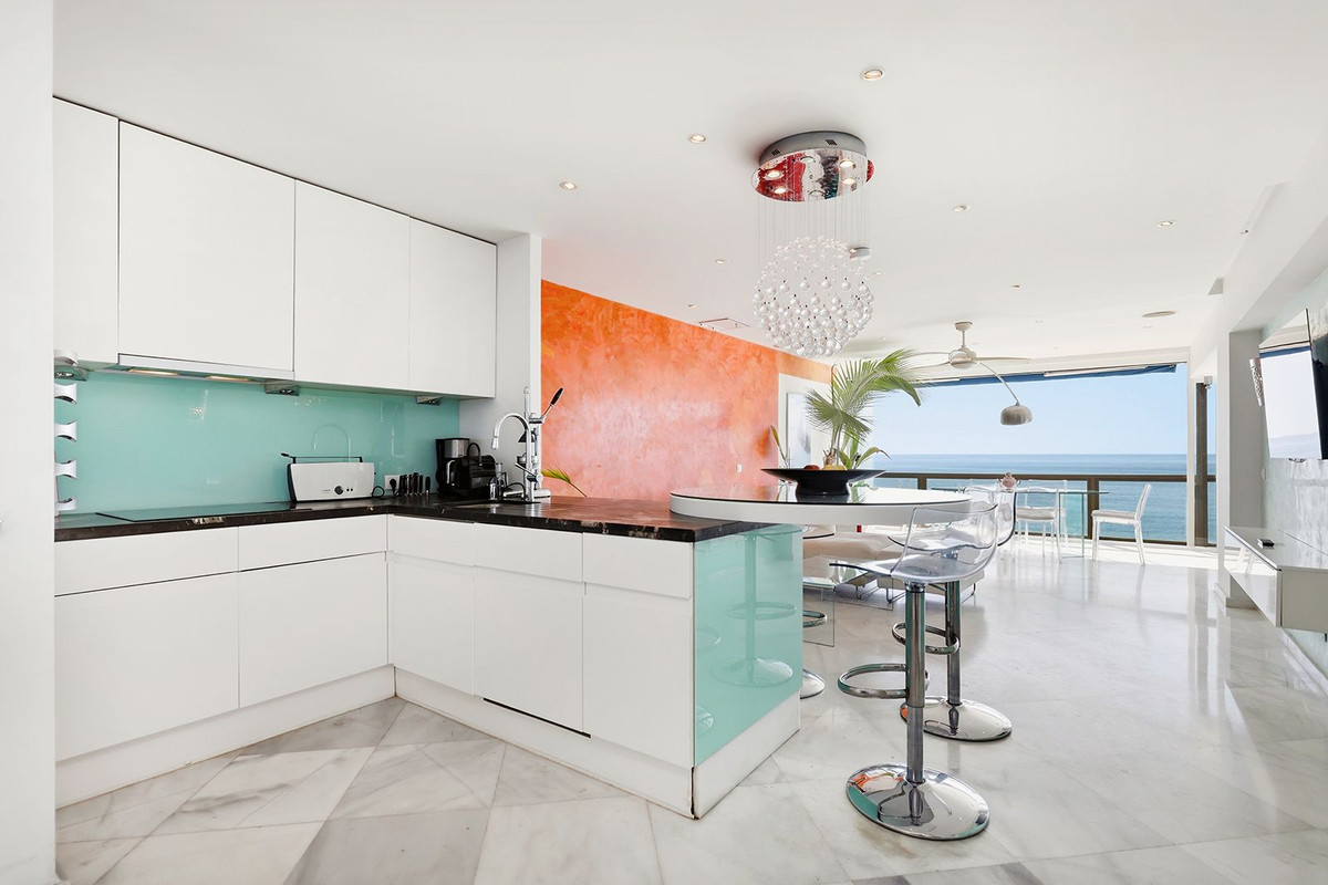 Appartement te koop in Benalmadena Costa | 2 slaapkamers H5484475