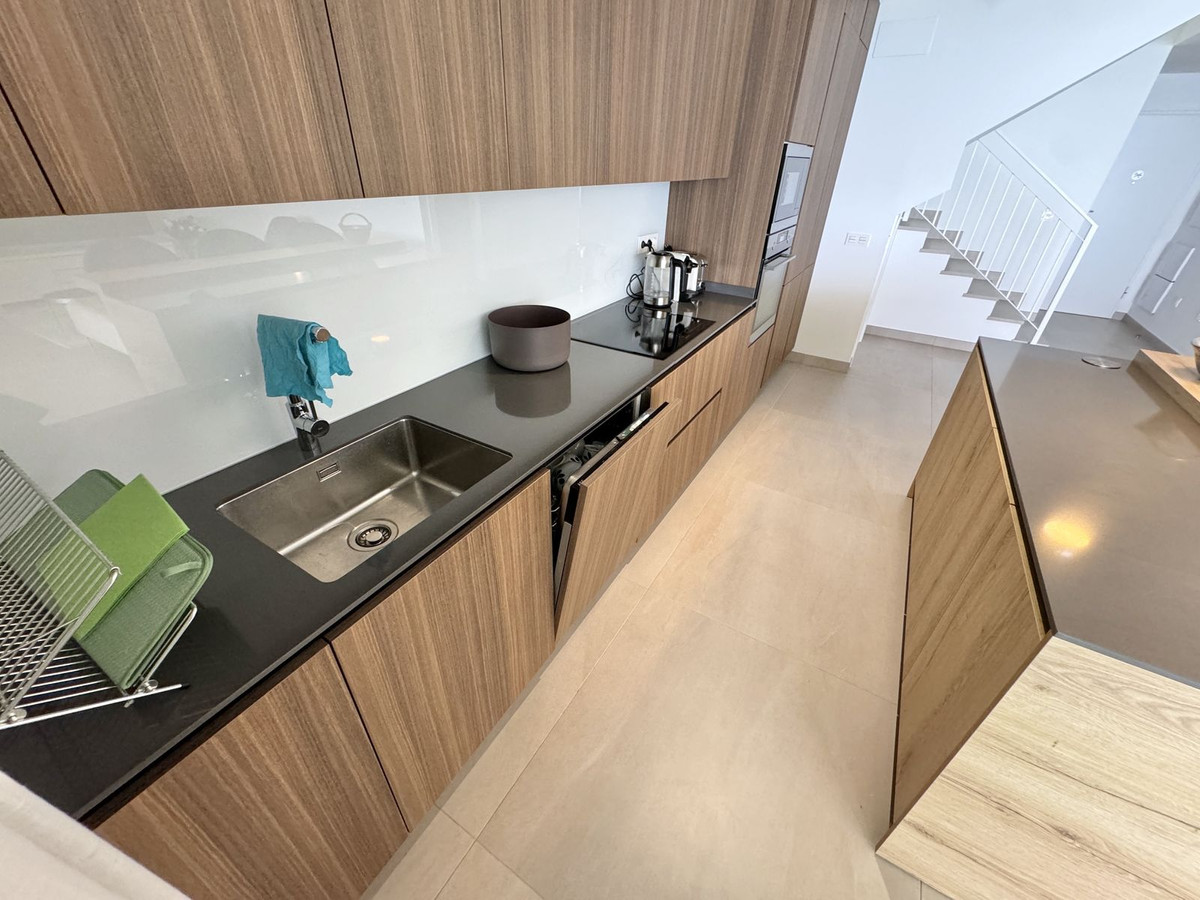 Appartement te koop in Benalmadena Costa | 2 slaapkamers H5516965