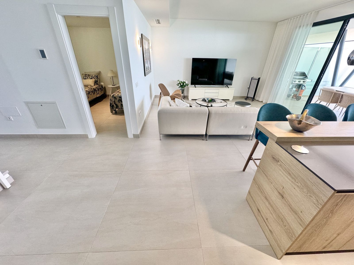 Appartement te koop in Benalmadena Costa | 2 slaapkamers H5516965