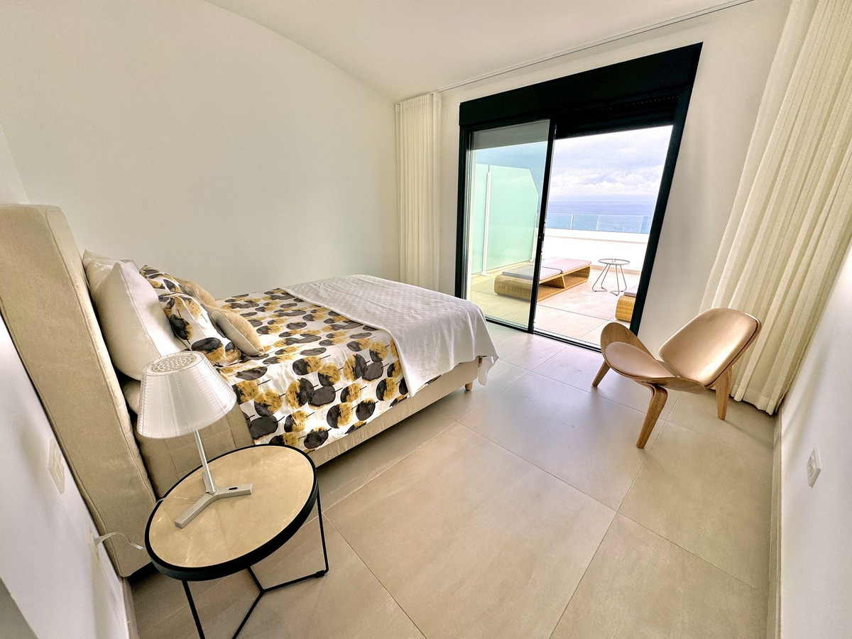 Appartement te koop in Benalmadena Costa | 2 slaapkamers H5516965