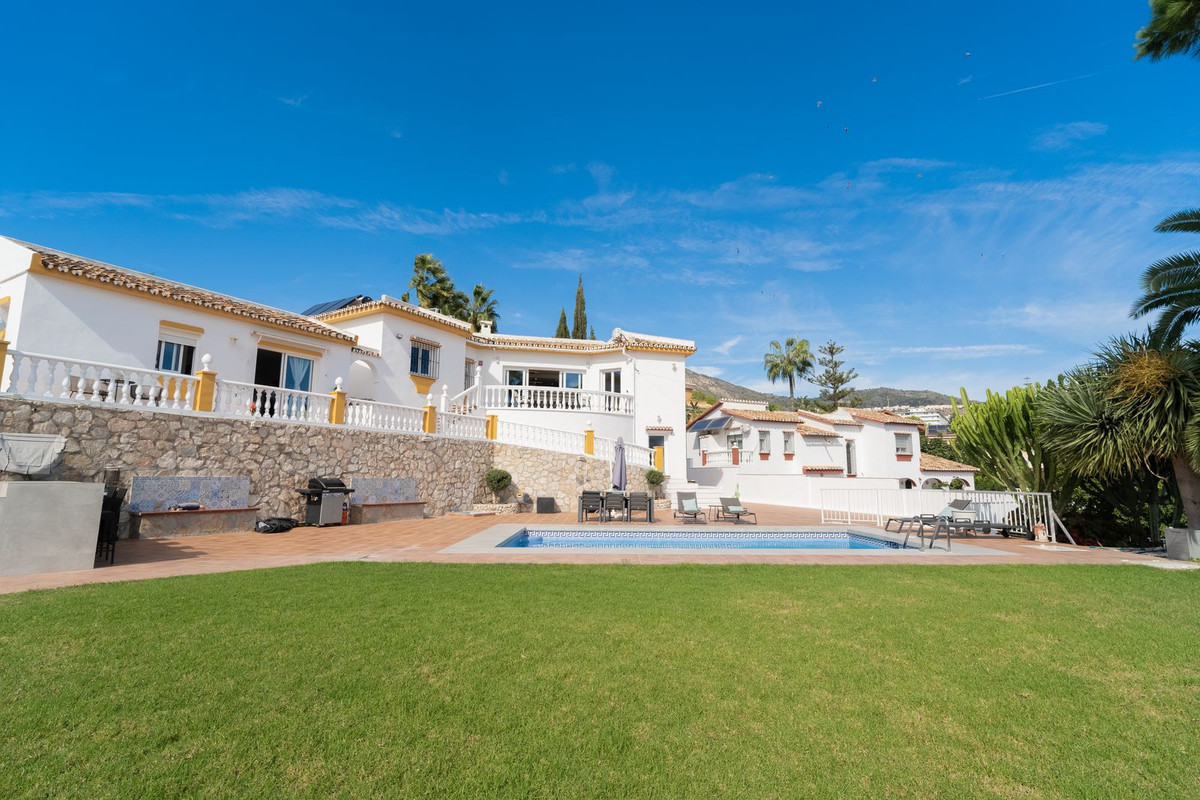 Appartement te koop in Benalmadena Costa | 5 slaapkamers H5526418