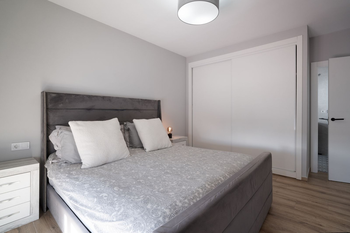 Appartement te koop in Benalmadena Costa | 5 slaapkamers H5526418